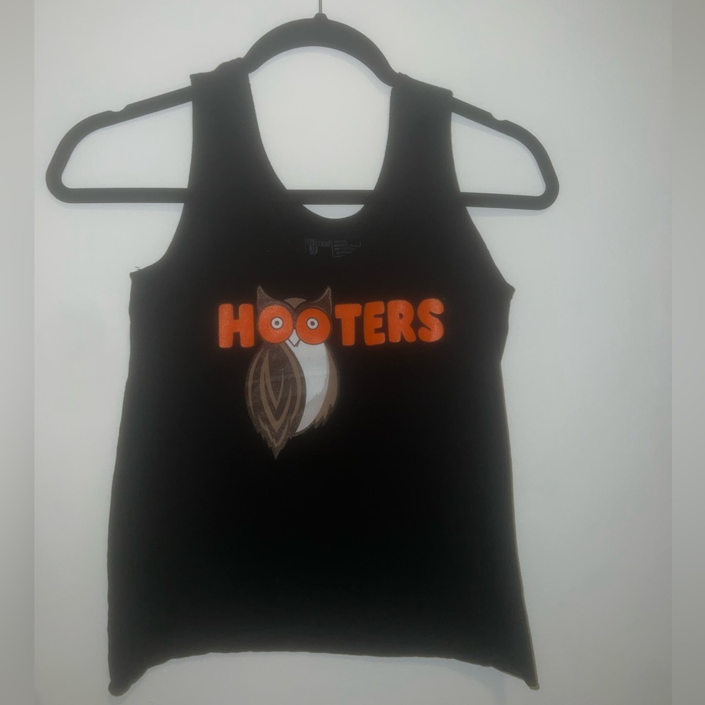 Hooters Medium Black Tank Top